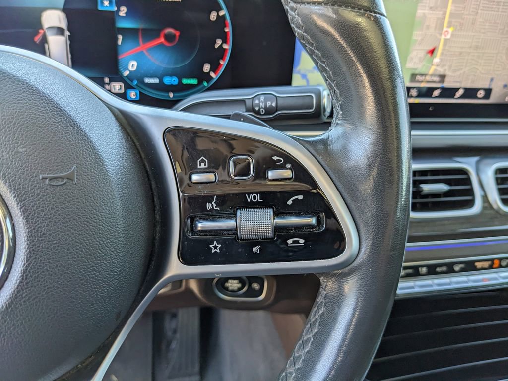 Used 2020 Mercedes-Benz GLS 450 4MATIC image 35