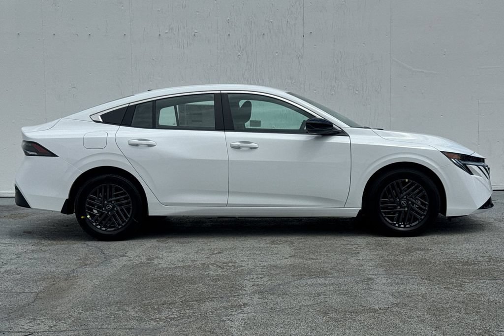 New 2026 Nissan Sentra SV w/ SV Convenience Package FWD image 3