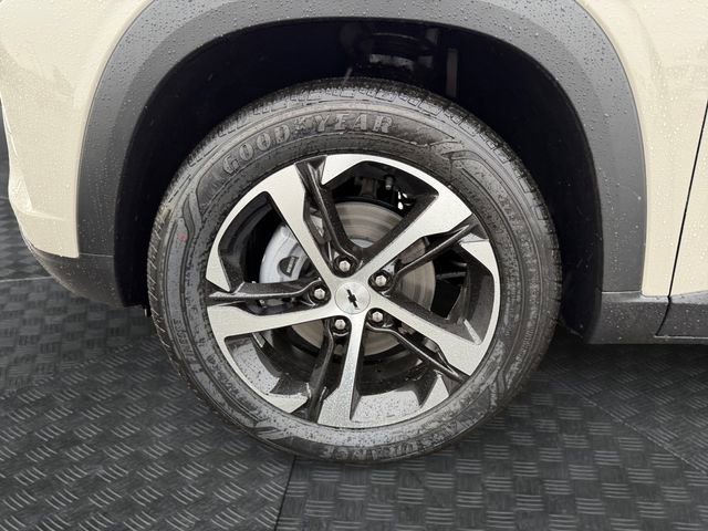 New 2026 Chevrolet Trax RS w/ Driver Confidence Package FWD image 14