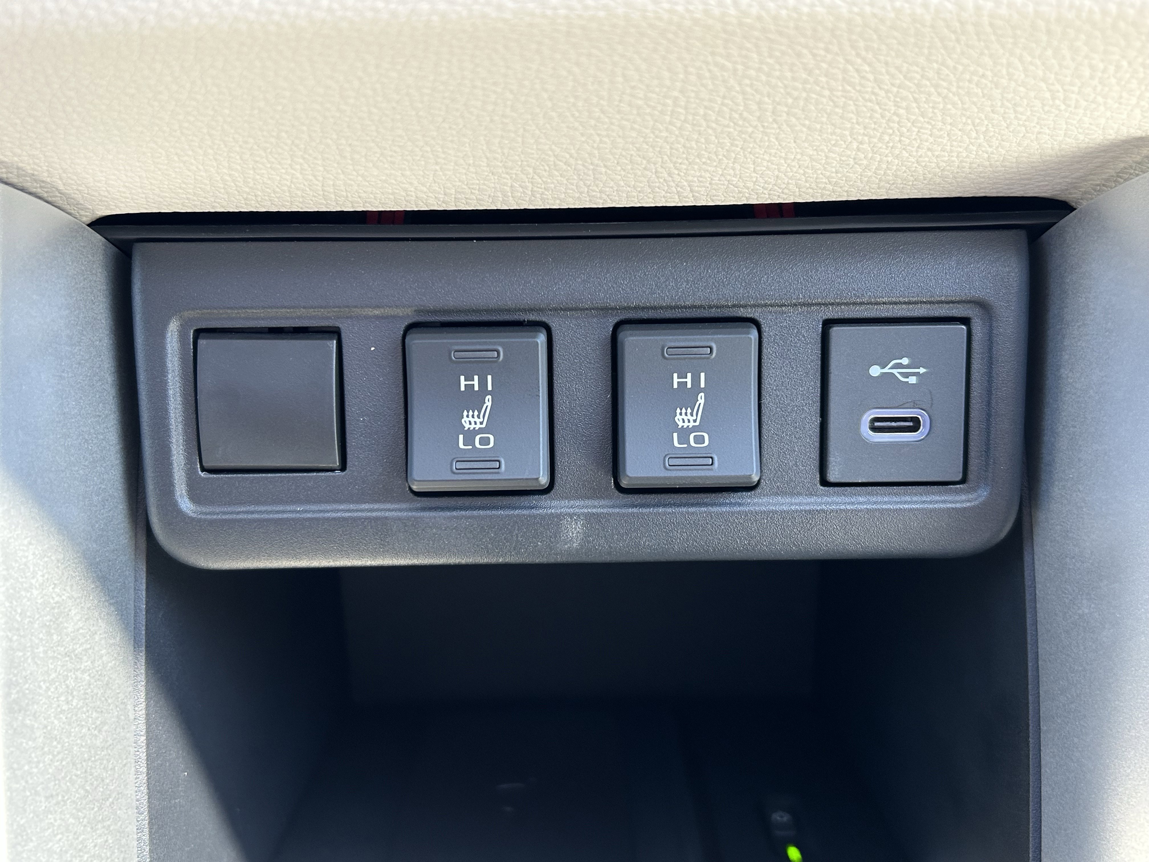 Certified 2023 Toyota Corolla Cross XLE w/ Convenience Package AWD/4WD image 32