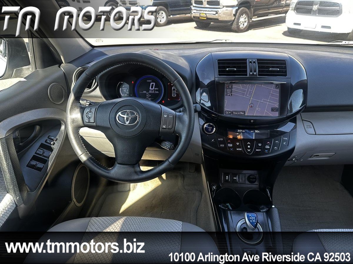 Used 2013 Toyota RAV4 EV FWD image 13