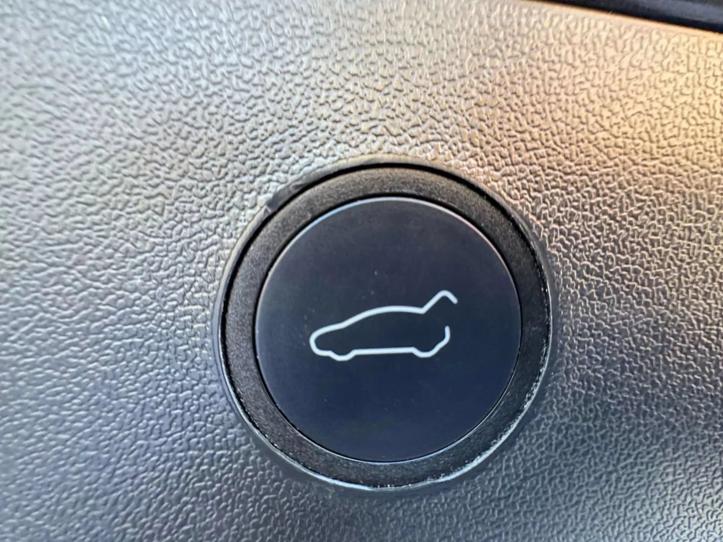 Used 2023 Tesla Model 3 Standard Range RWD image 31