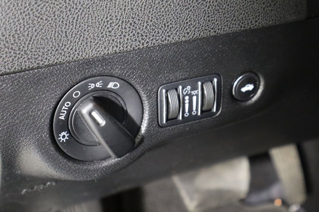 Used 2023 Dodge Charger SXT RWD image 23