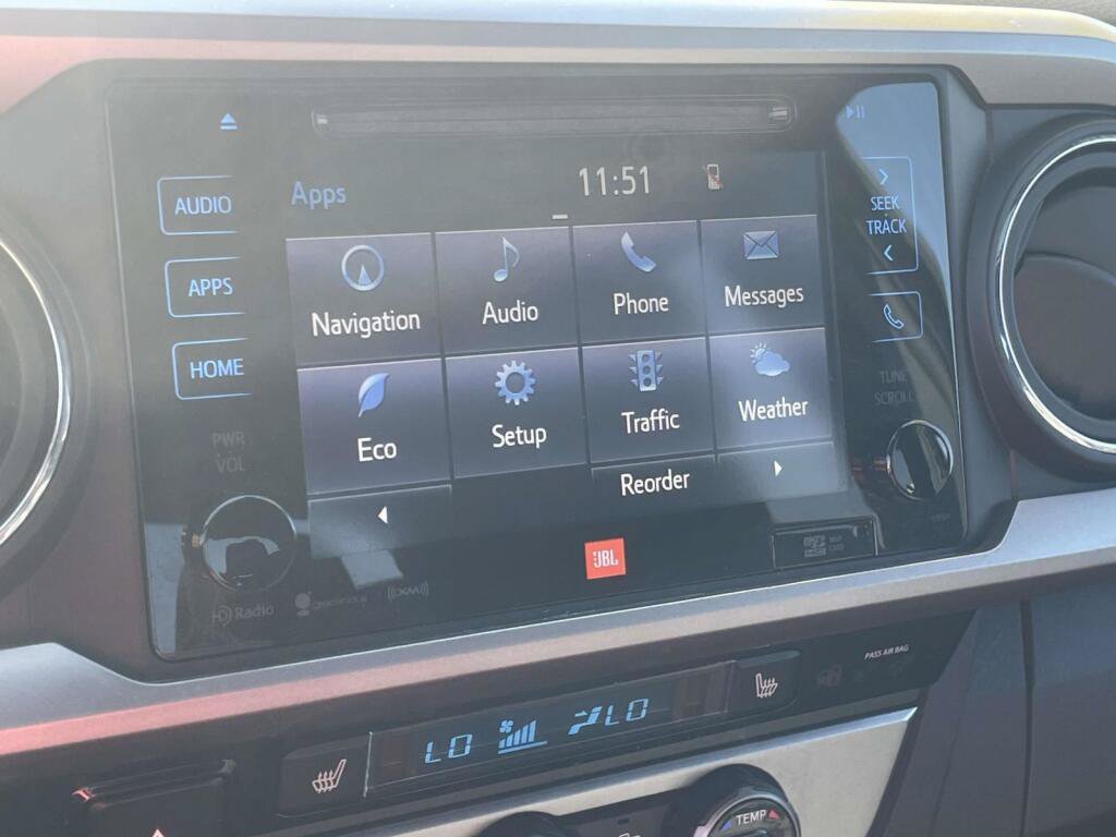Used 2018 Toyota Tacoma Limited AWD/4WD image 22