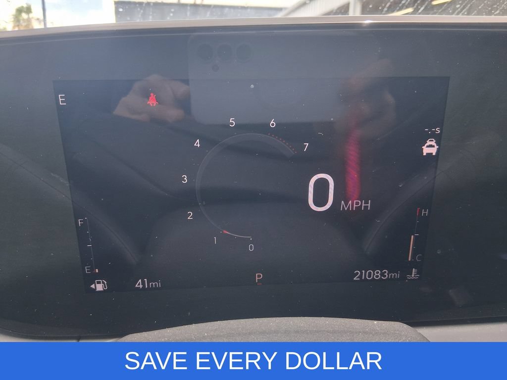 Used 2025 Buick Envista Sport Touring w/ Convenience II Package FWD image 8