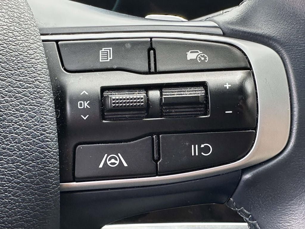 Certified 2023 Kia Sportage EX w/ EX Premium Package image 25
