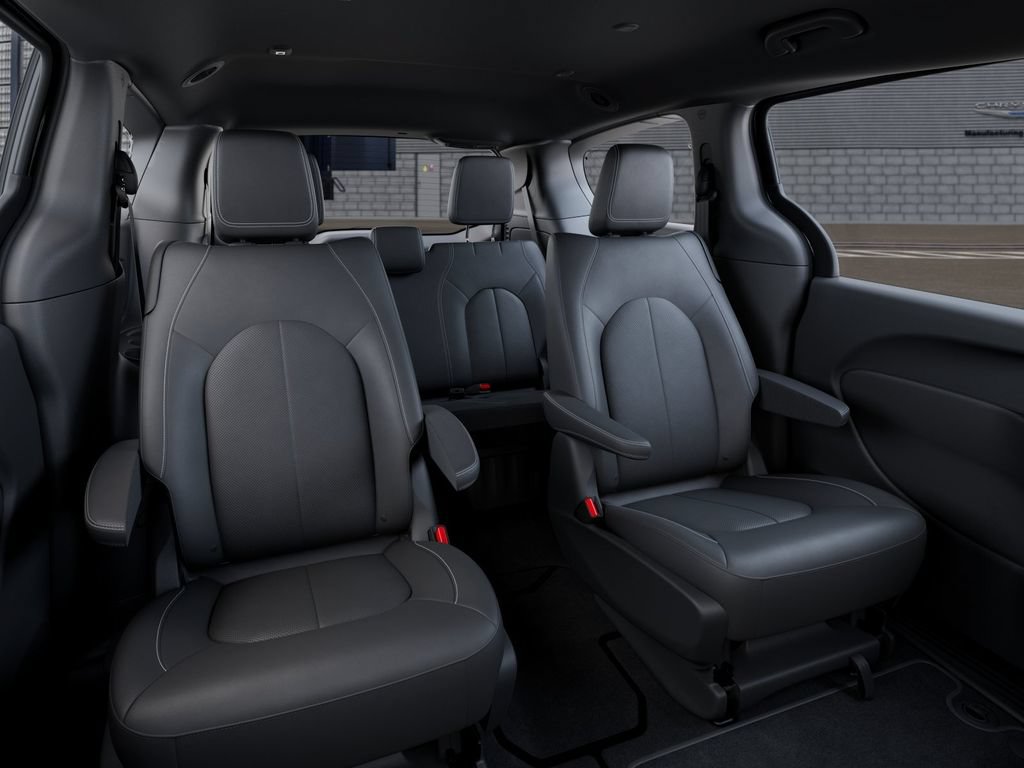 New 2027 Chrysler Pacifica Select AWD/4WD image 16