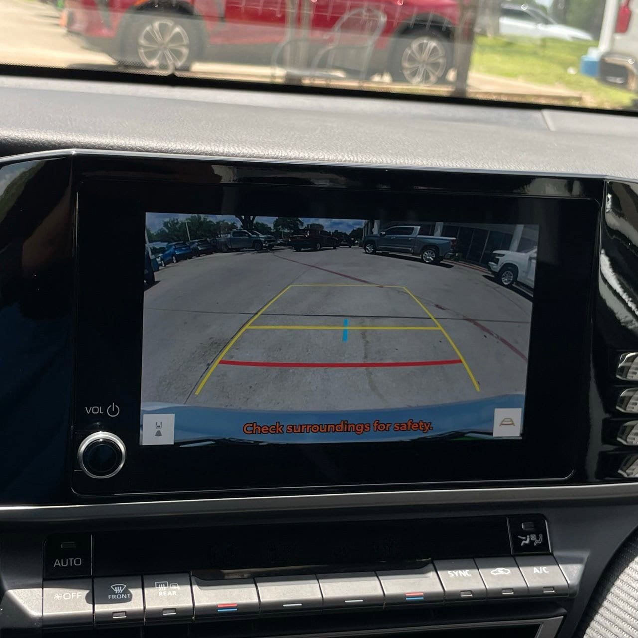 Used 2025 Toyota Camry SE FWD image 19