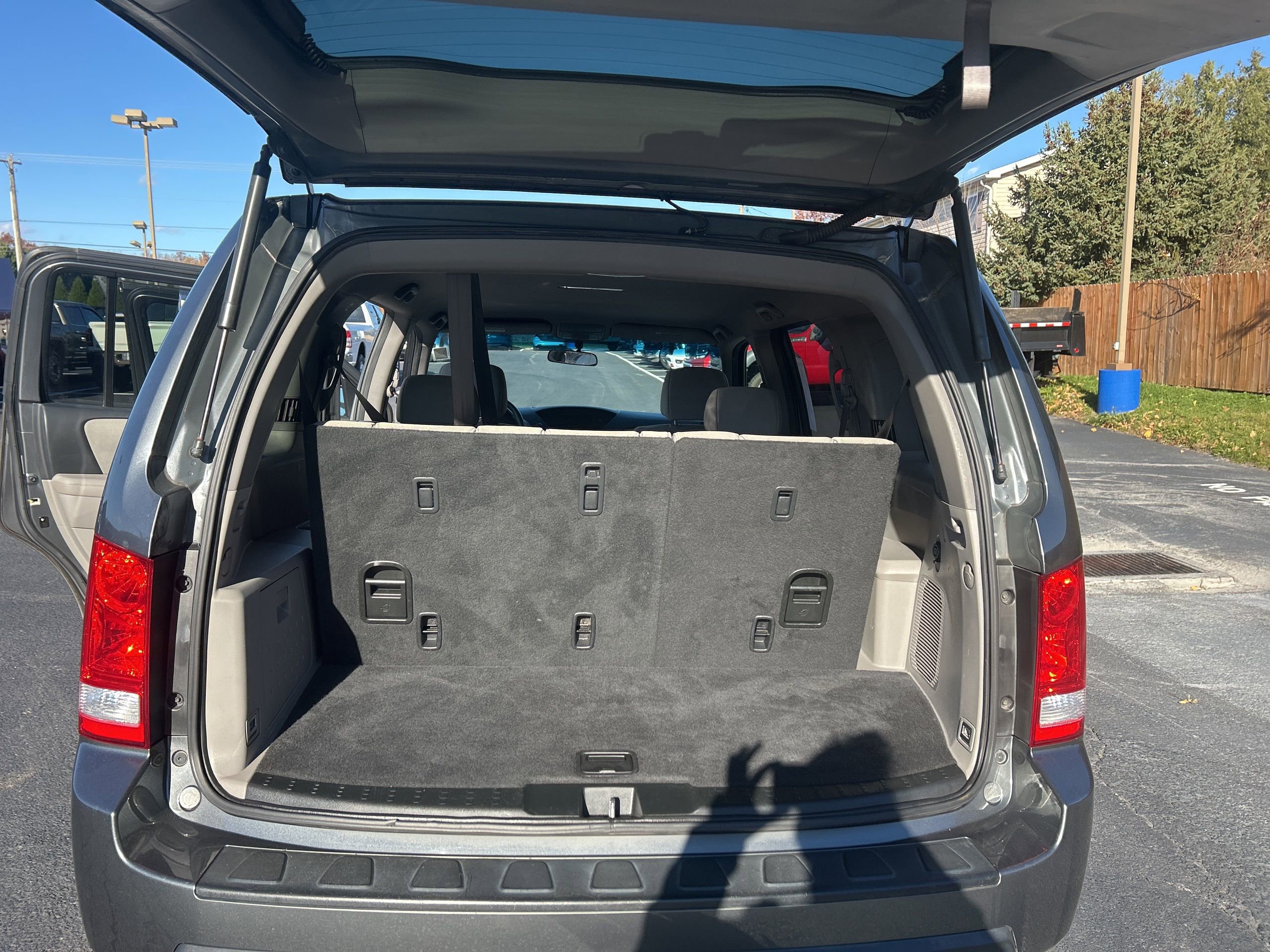 Used 2011 Honda Pilot LX image 16