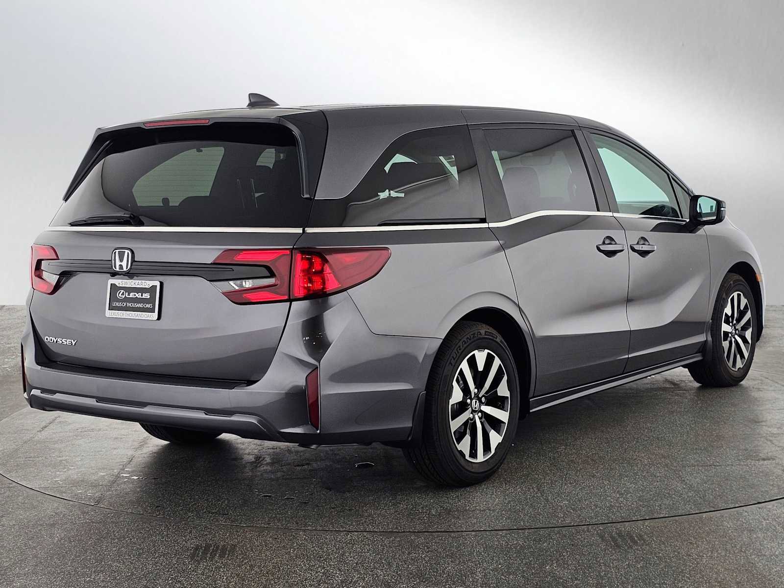 Used 2026 Honda Odyssey EX-L image 3