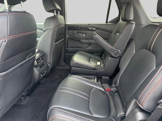 Used 2023 Honda Pilot TrailSport image 12