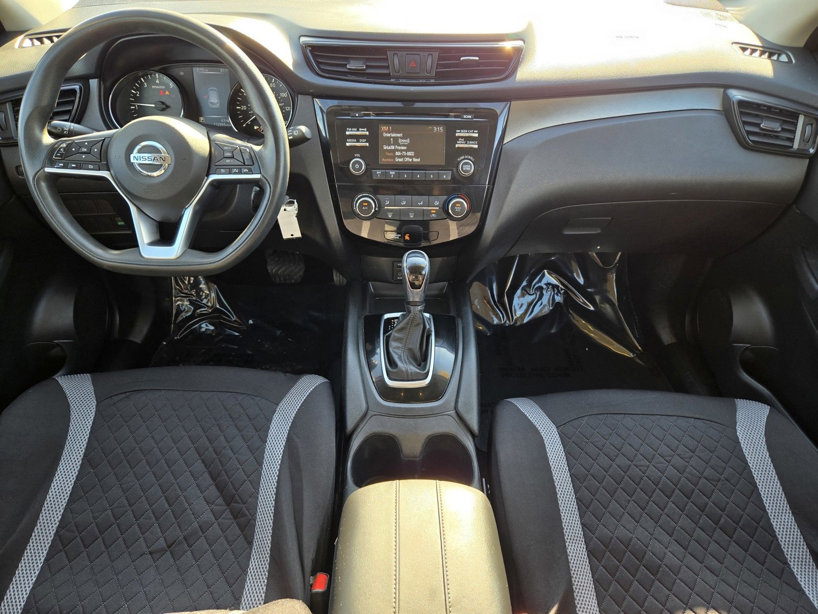 Used 2018 Nissan Rogue Sport S image 11