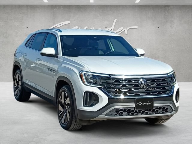 Used 2024 Volkswagen Atlas Cross Sport SE AWD/4WD image 2