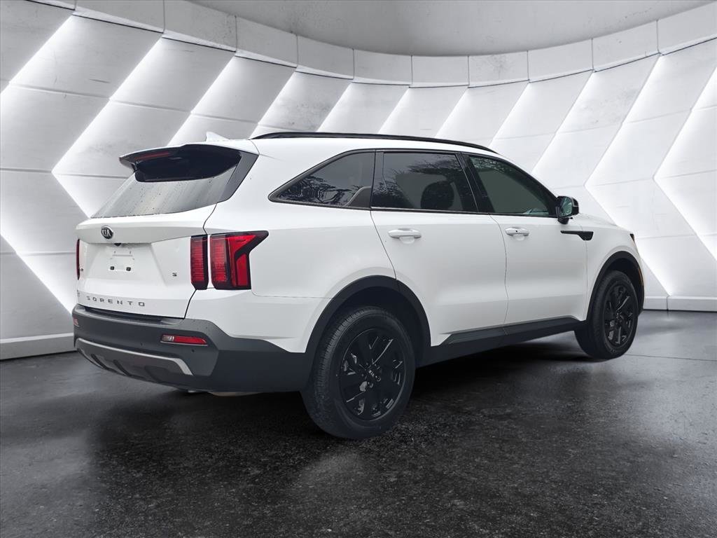 Used 2021 Kia Sorento S w/ Panoramic Sunroof Package image 5