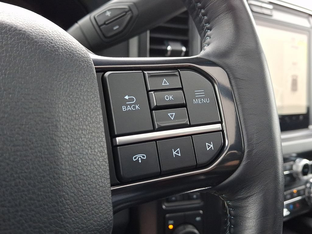 Used 2025 Ford F250 Platinum AWD/4WD image 24