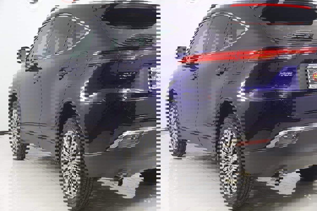 Used 2023 Toyota Venza Limited image 22