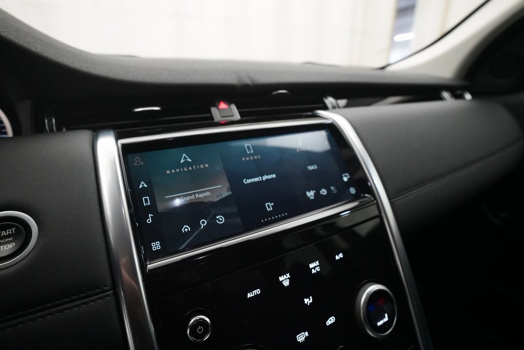 Used 2022 Land Rover Discovery Sport S image 6