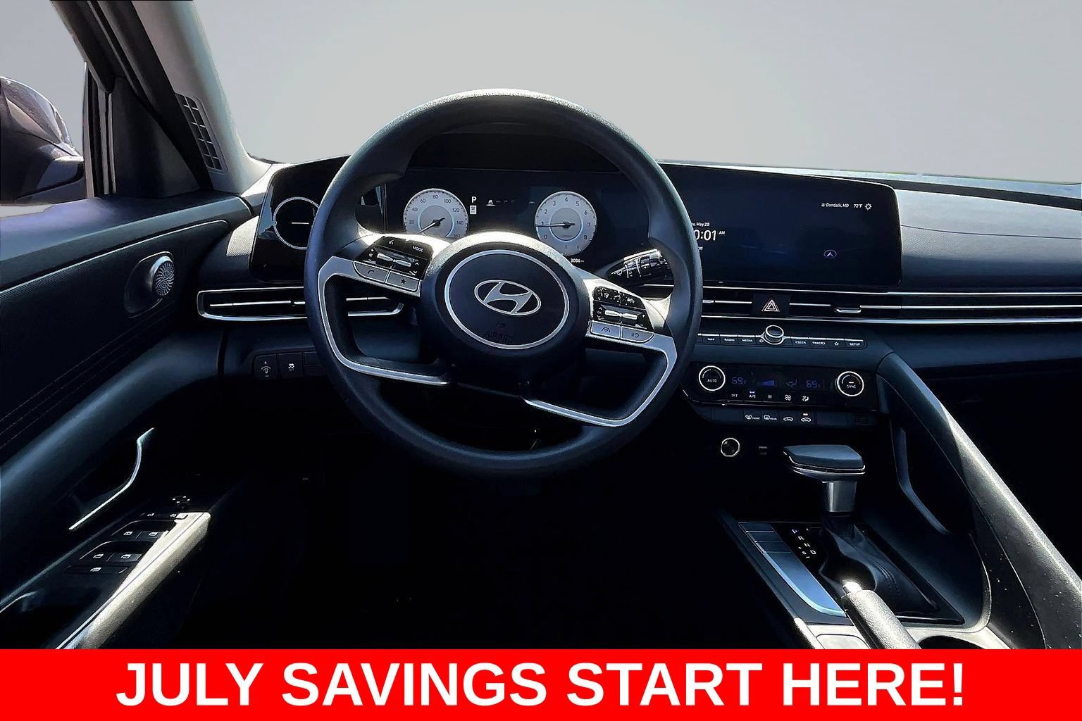 Used 2024 Hyundai Elantra SEL FWD image 8