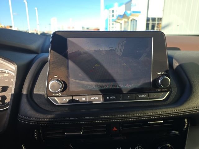 Used 2022 Nissan Rogue SV image 15