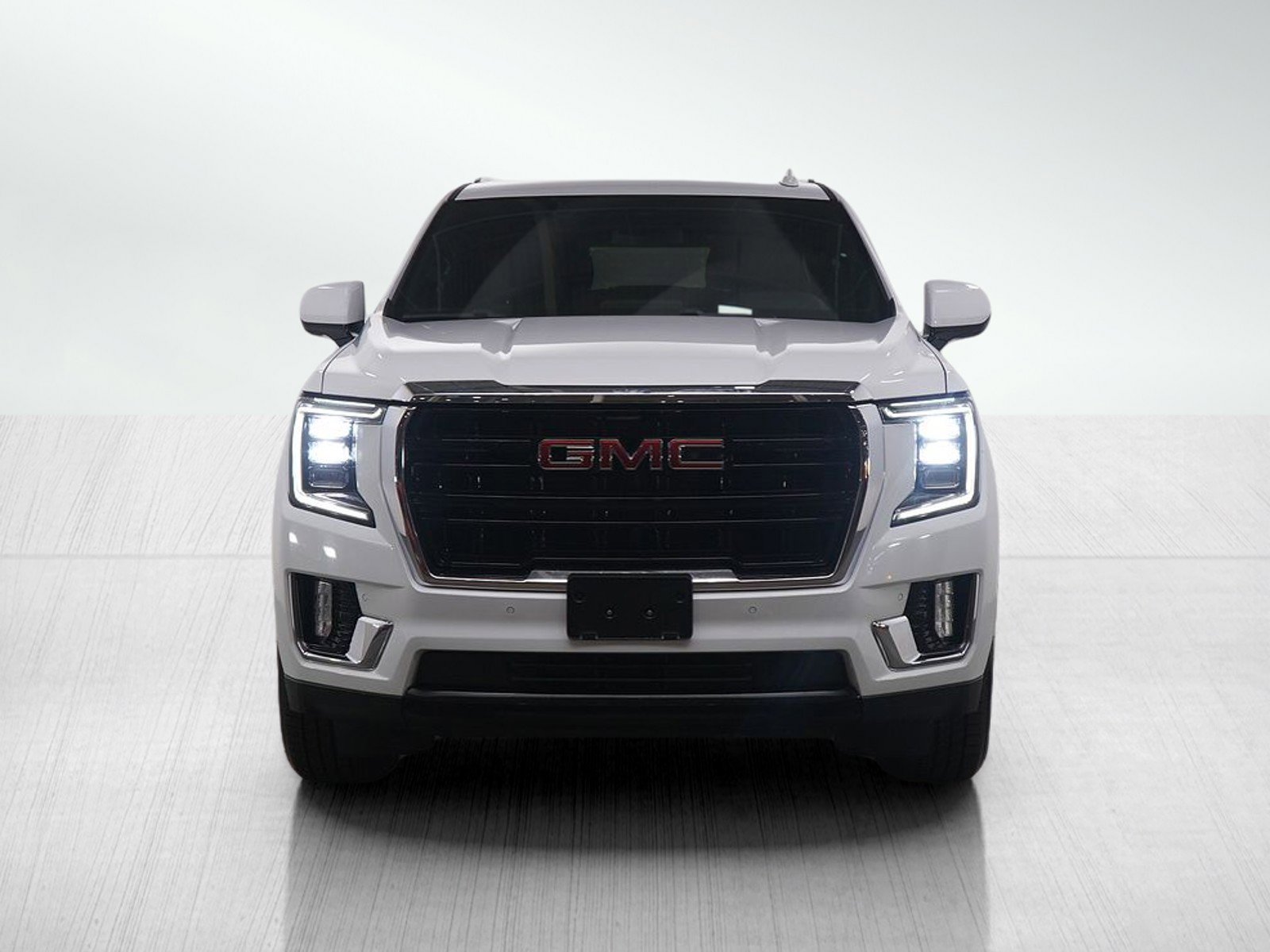 Used 2024 GMC Yukon XL SLE image 9