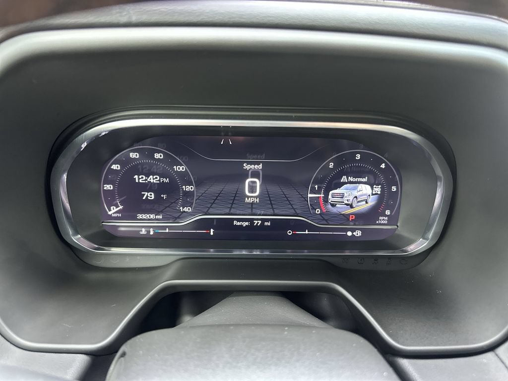 Used 2024 GMC Yukon AT4 w/ Technology Package AWD/4WD image 15