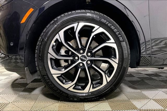 Used 2024 Lincoln Nautilus Reserve image 8