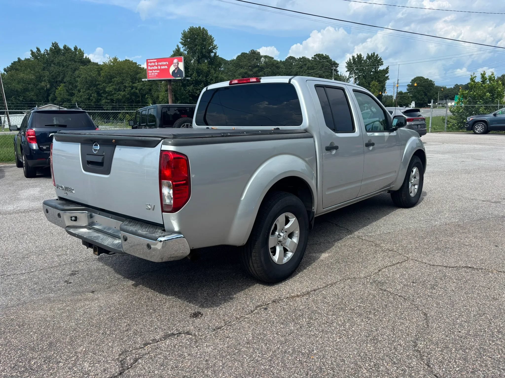 Used 2013 Nissan Frontier SV w/ SV Value Truck Pkg RWD image 6
