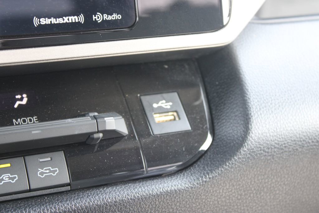 Used 2023 Toyota Tundra SR5 w/ SR5 Convenience Package AWD/4WD image 42