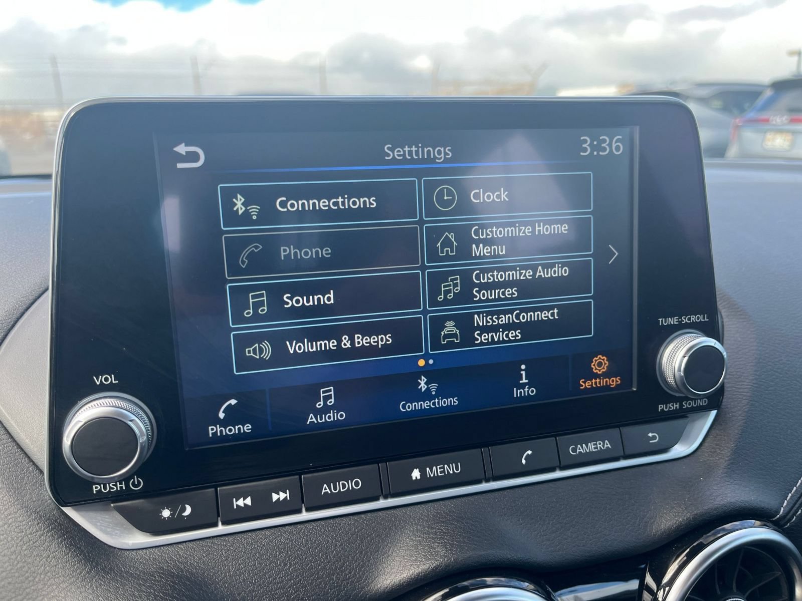 Used 2025 Nissan Sentra SV FWD image 19