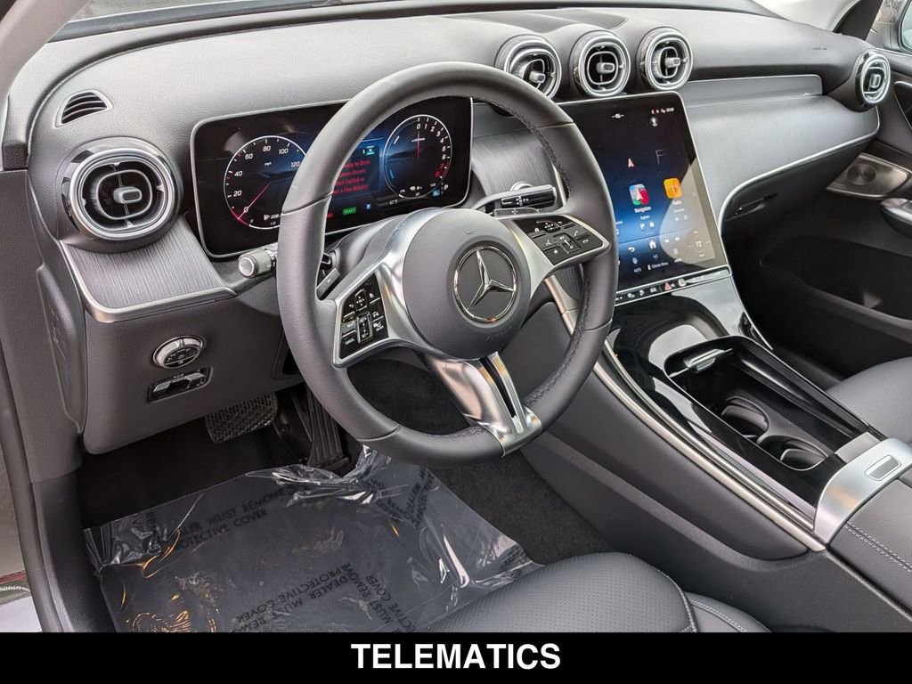 Used 2025 Mercedes-Benz GLC 350e 4MATIC image 2