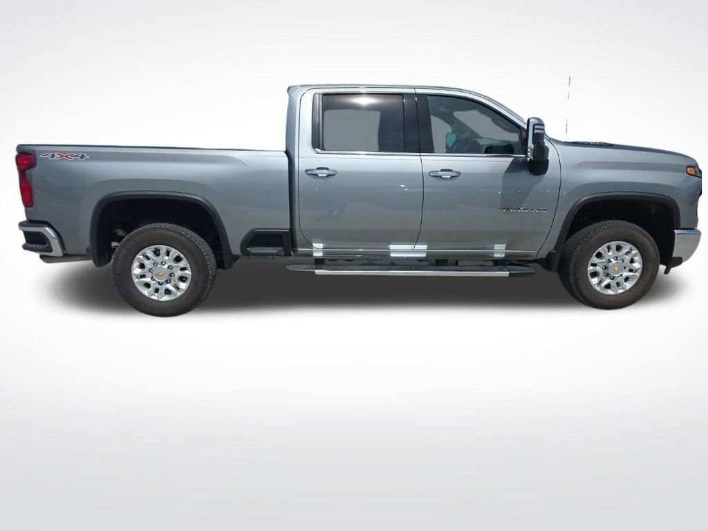 New 2024 Chevrolet Silverado 3500 LTZ AWD/4WD image 8