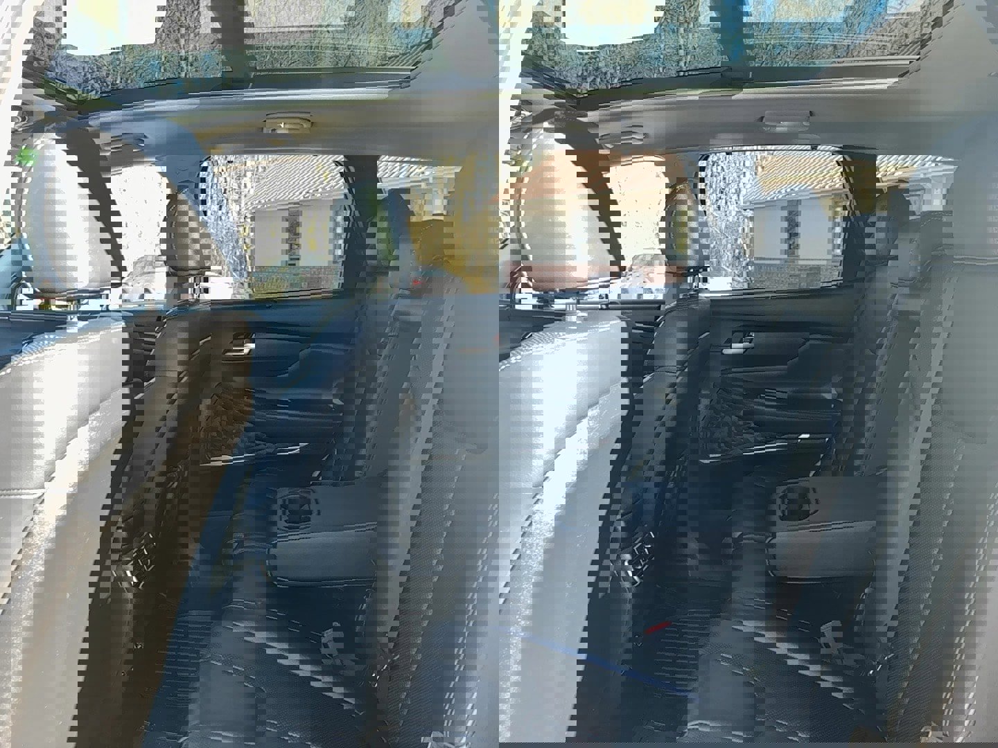 Used 2021 Hyundai Santa Fe SEL w/ Convenience + Premium Package image 13