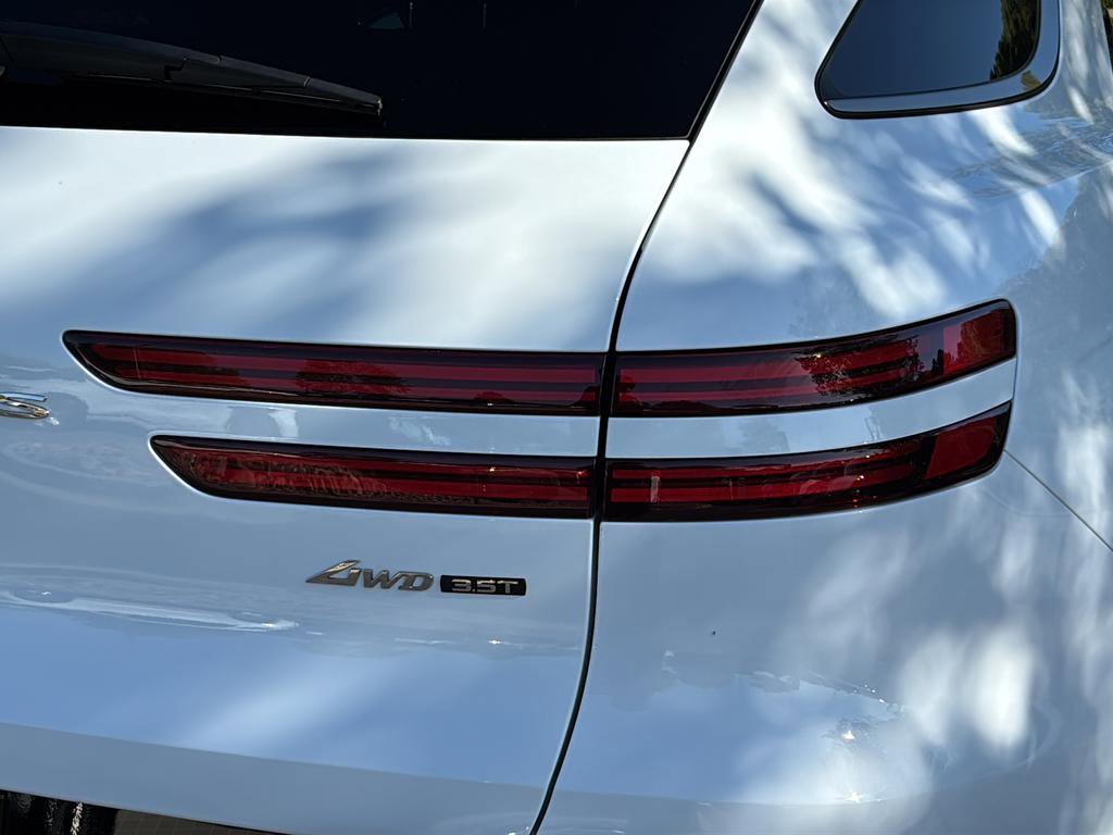 Certified 2026 Genesis GV70 3.5T Sport Advanced image 13