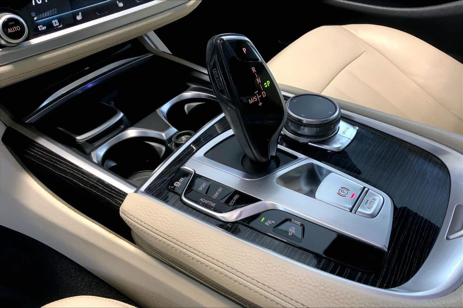 Used 2019 BMW 740i xDrive w/ M Sport Package AWD/4WD image 16