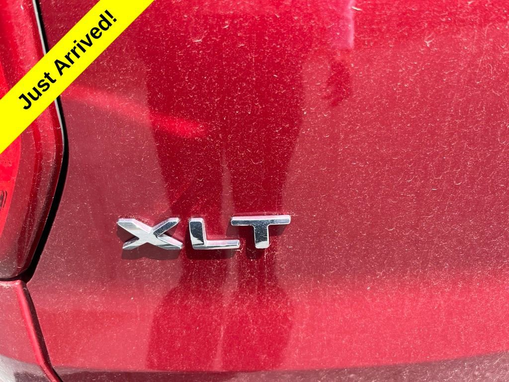 Used 2019 Ford Explorer XLT w/ Class III Trailer Tow Package AWD/4WD image 11