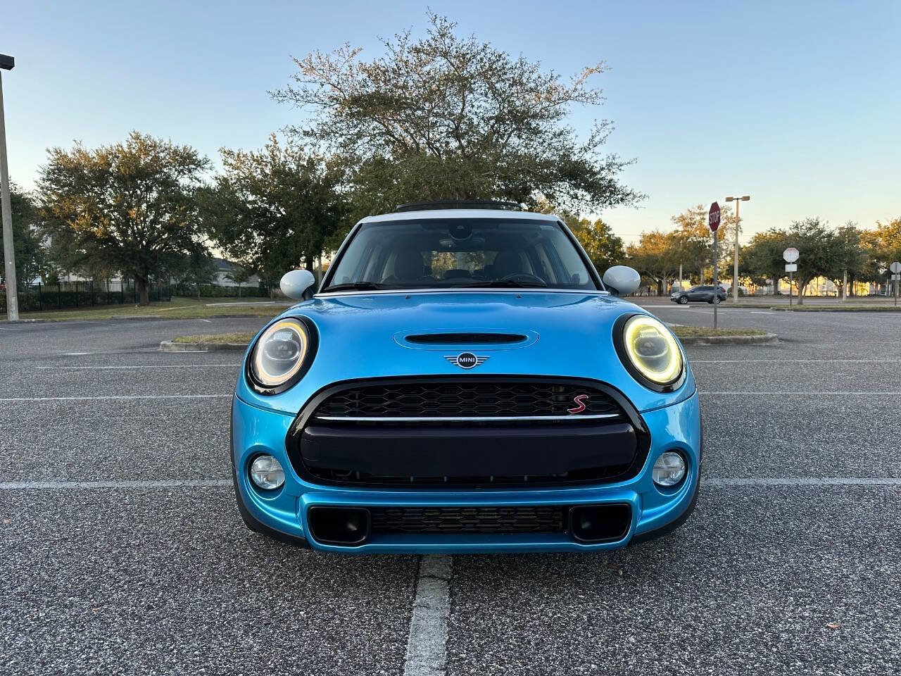Used 2019 MINI Cooper S w/ Premium Package image 2
