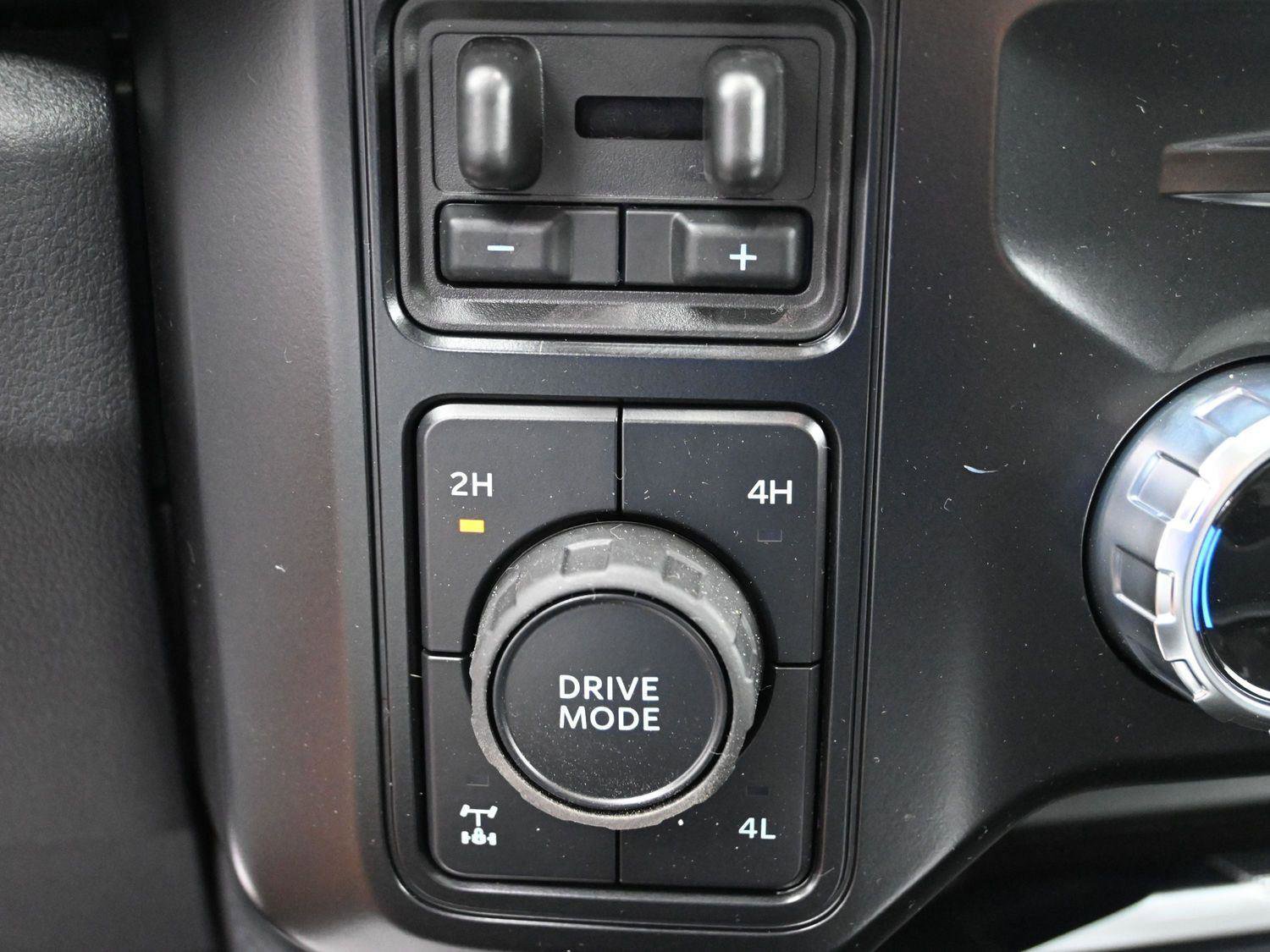 New 2026 Ford F250 Platinum image 33