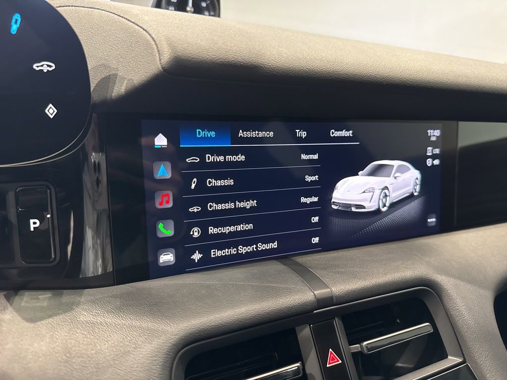 Used 2024 Porsche Taycan 4S w/ Premium Package image 24