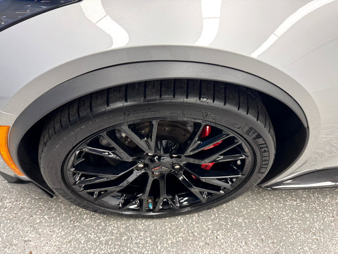 Used 2018 Chevrolet Corvette Z06 image 31