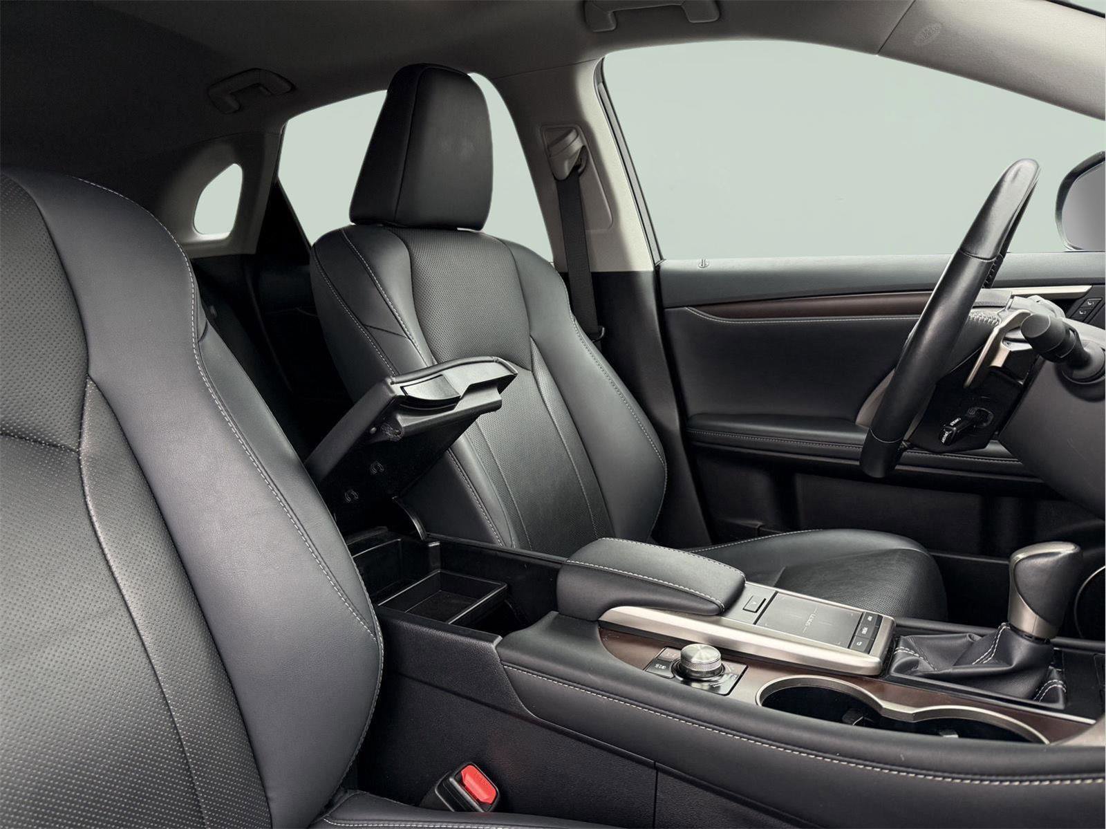 Used 2021 Lexus RX 350 AWD w/ Premium Package image 26