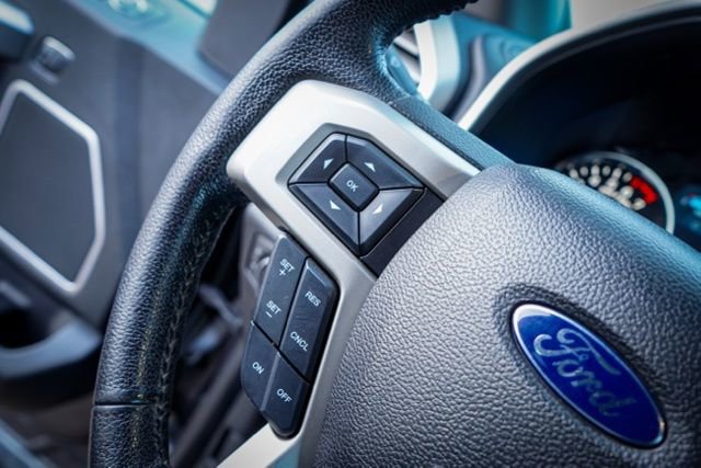 Used 2016 Ford F150 Lariat w/ Equipment Group 502A Luxury AWD/4WD image 24