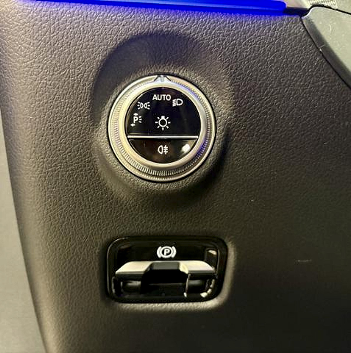 New 2026 Mercedes-Benz CLE 450 4MATIC Coupe image 18