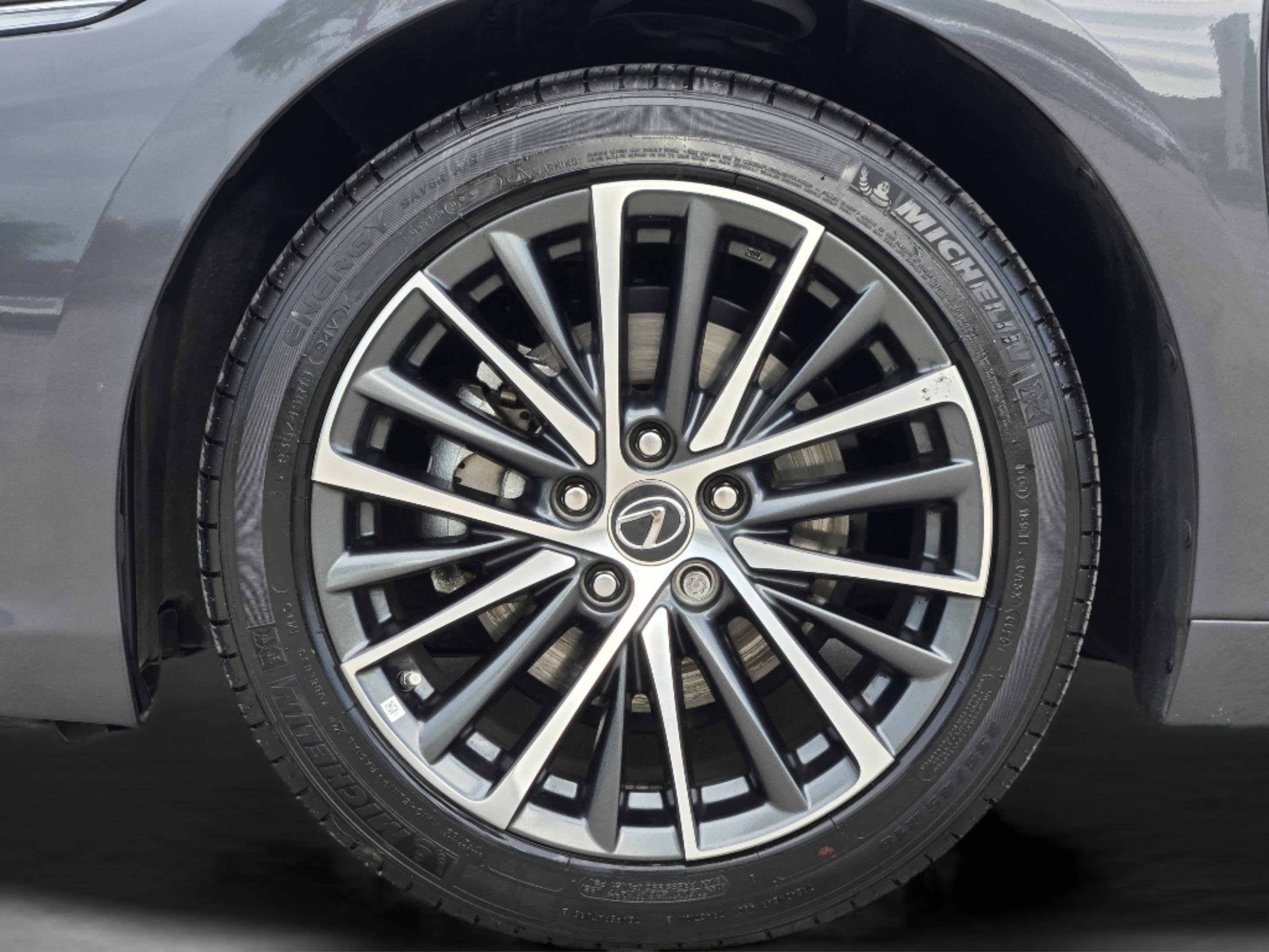 Used 2025 Lexus ES 350 Premium w/ Premium Package FWD image 40