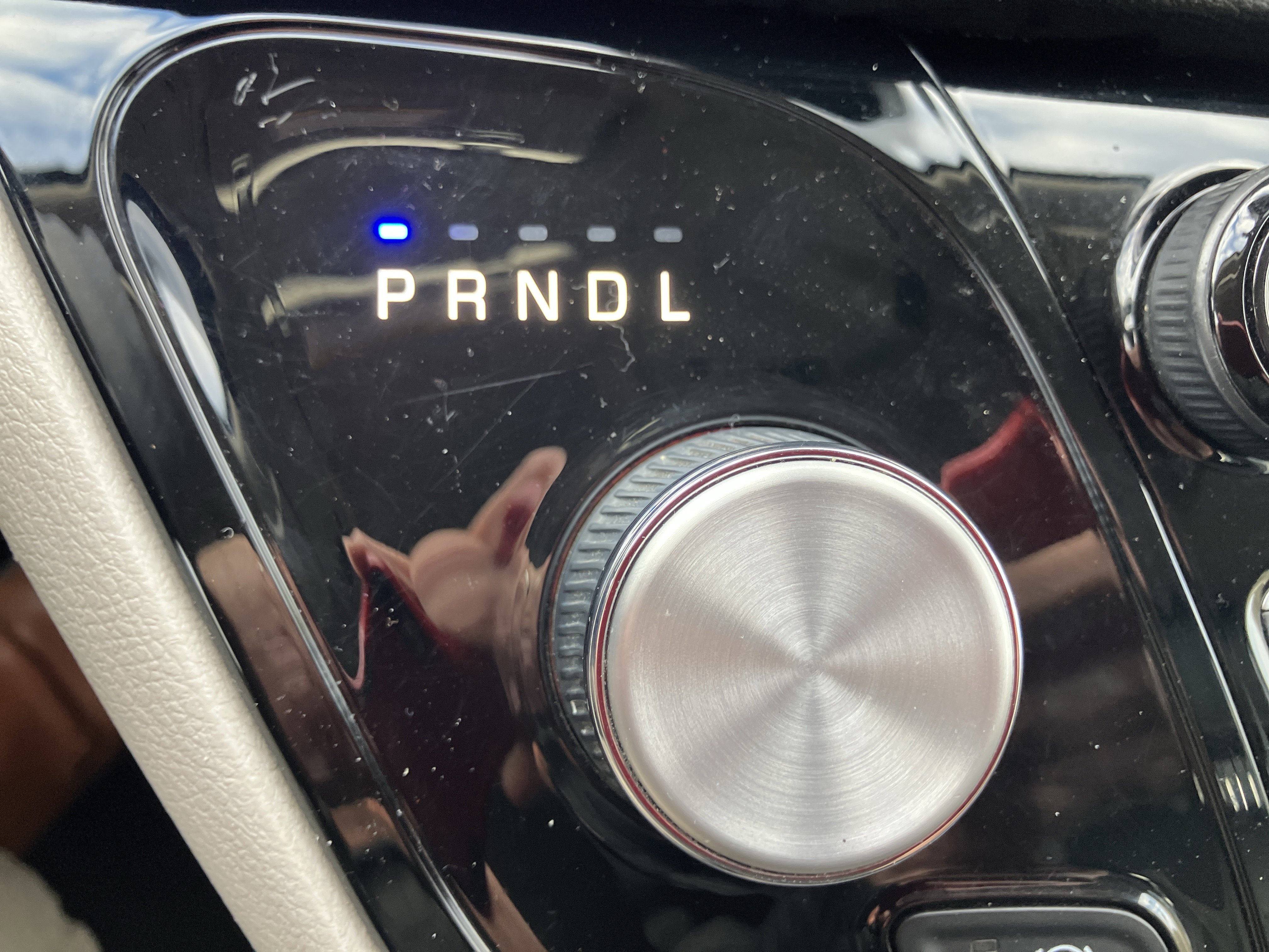 Used 2022 Chrysler Pacifica Touring-L image 7