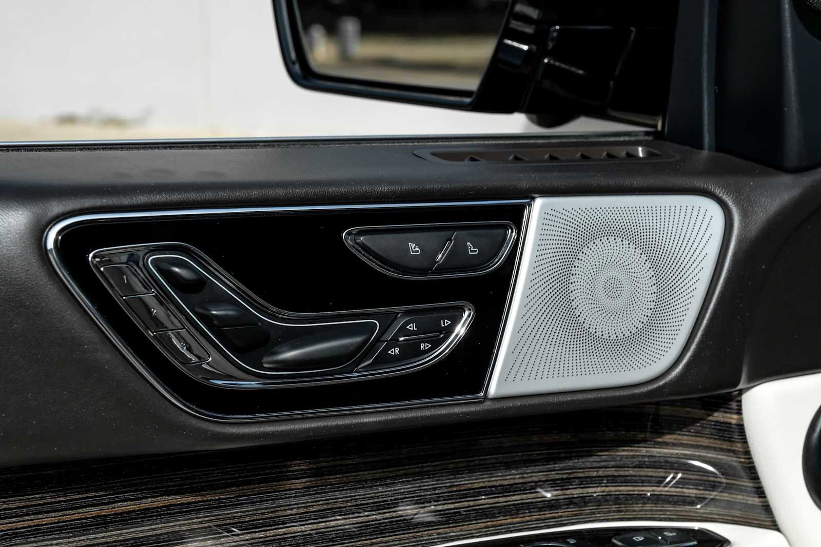 Used 2024 Lincoln Navigator Black Label AWD/4WD image 46