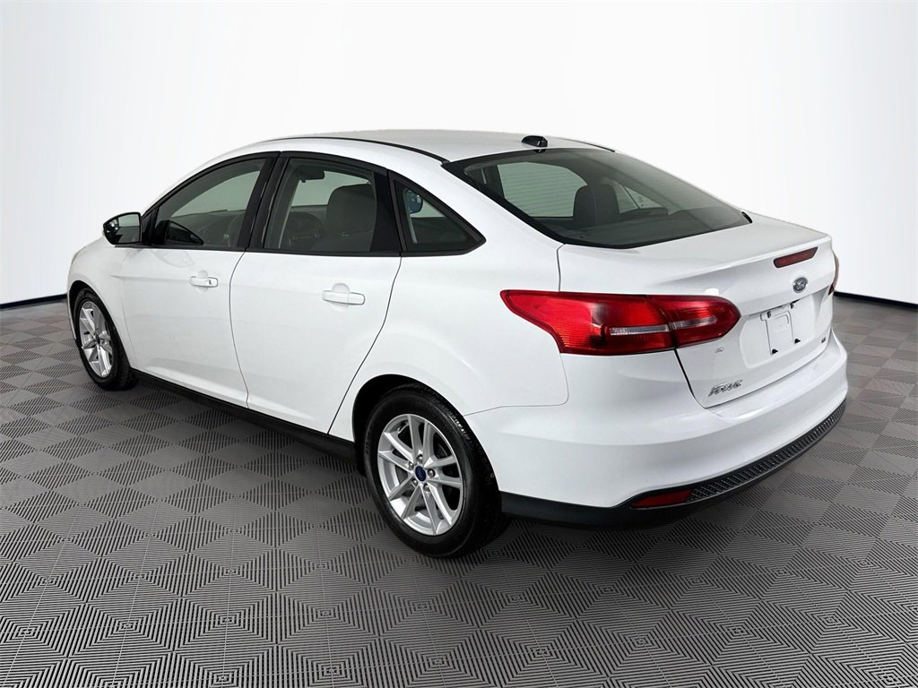 Used 2017 Ford Focus SE w/ Cold Weather Package image 6