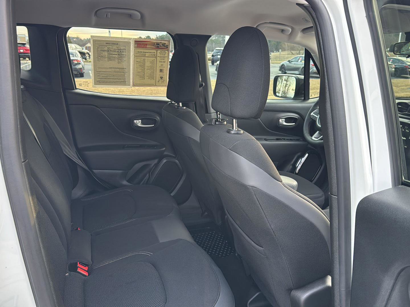 Used 2023 Jeep Renegade Altitude image 11