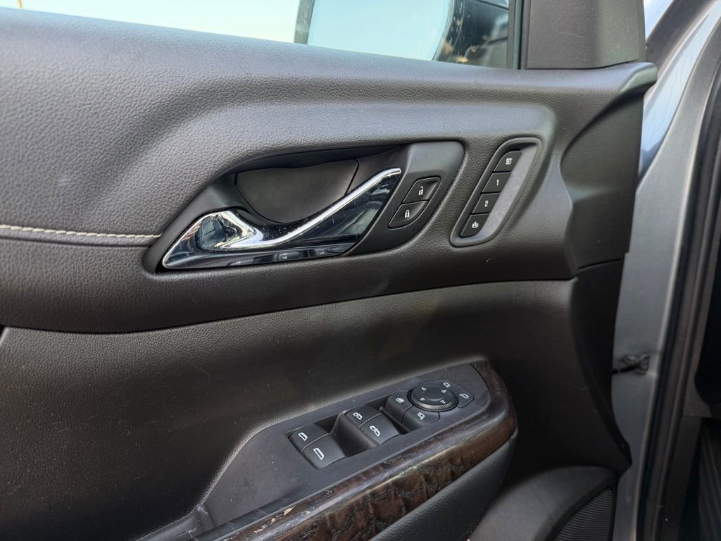 Used 2020 GMC Acadia Denali w/ Trailering Package image 15