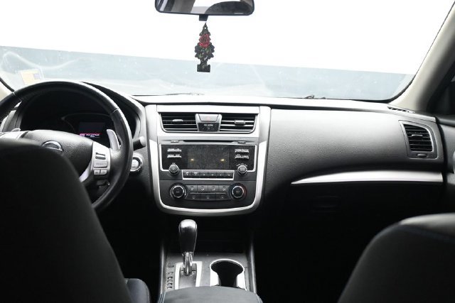 Used 2017 Nissan Altima 2.5 SR w/ Midnight Edition Package FWD image 20