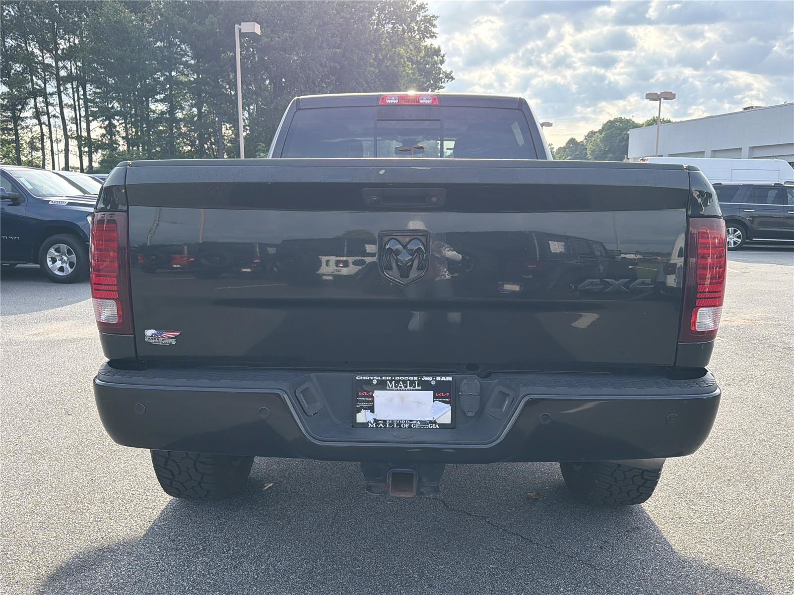 Used 2018 RAM 2500 Laramie w/ Sport Appearance Group AWD/4WD image 6